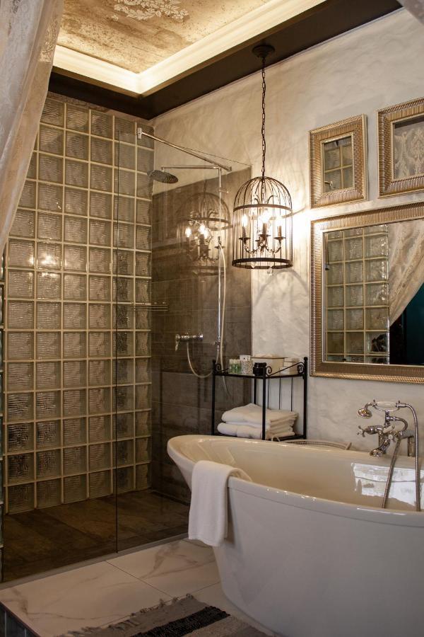 Manna Boutique Hotel (Adults Only) Kiev Luaran gambar